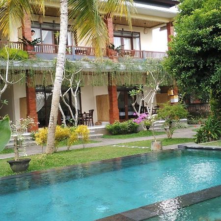 Nyoman Sandi Guest House Ubud Buitenkant foto