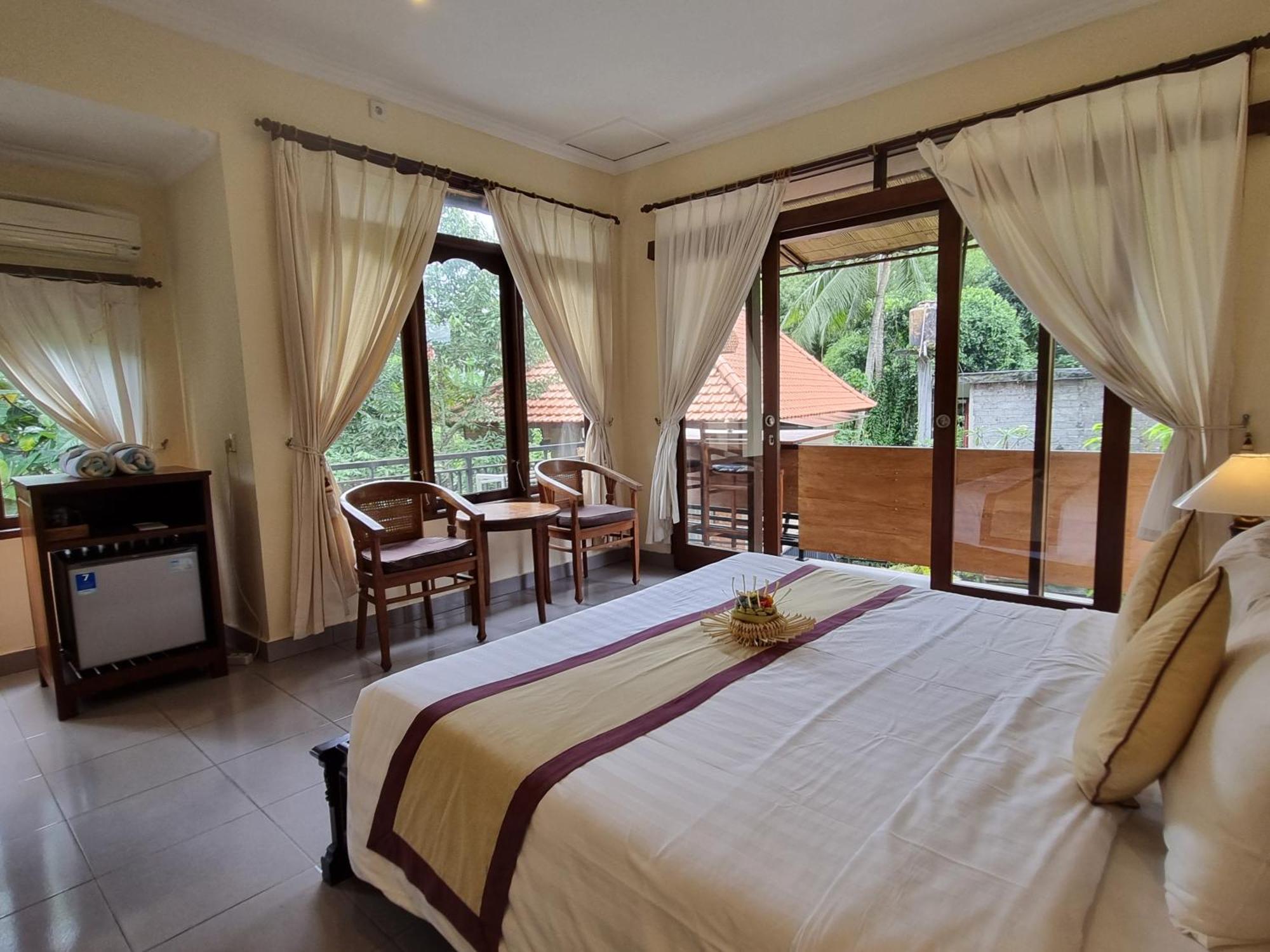 Nyoman Sandi Guest House Ubud Buitenkant foto