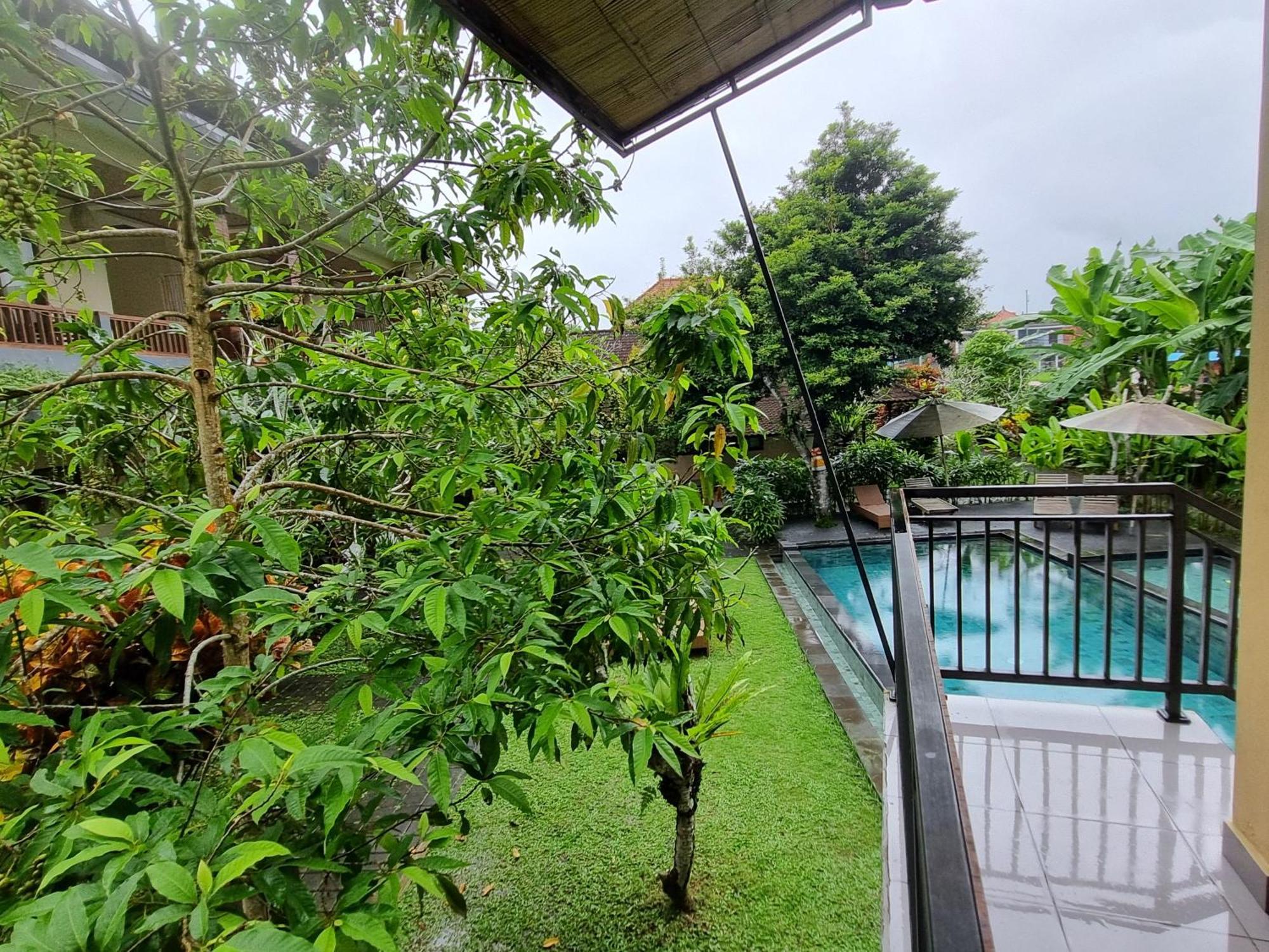 Nyoman Sandi Guest House Ubud Buitenkant foto
