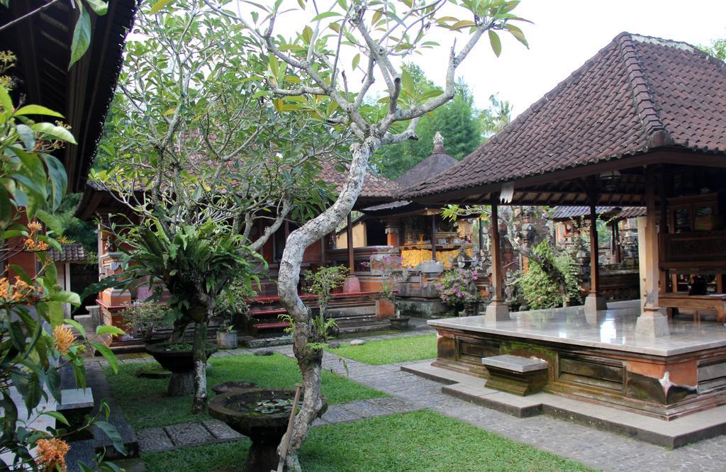 Nyoman Sandi Guest House Ubud Buitenkant foto