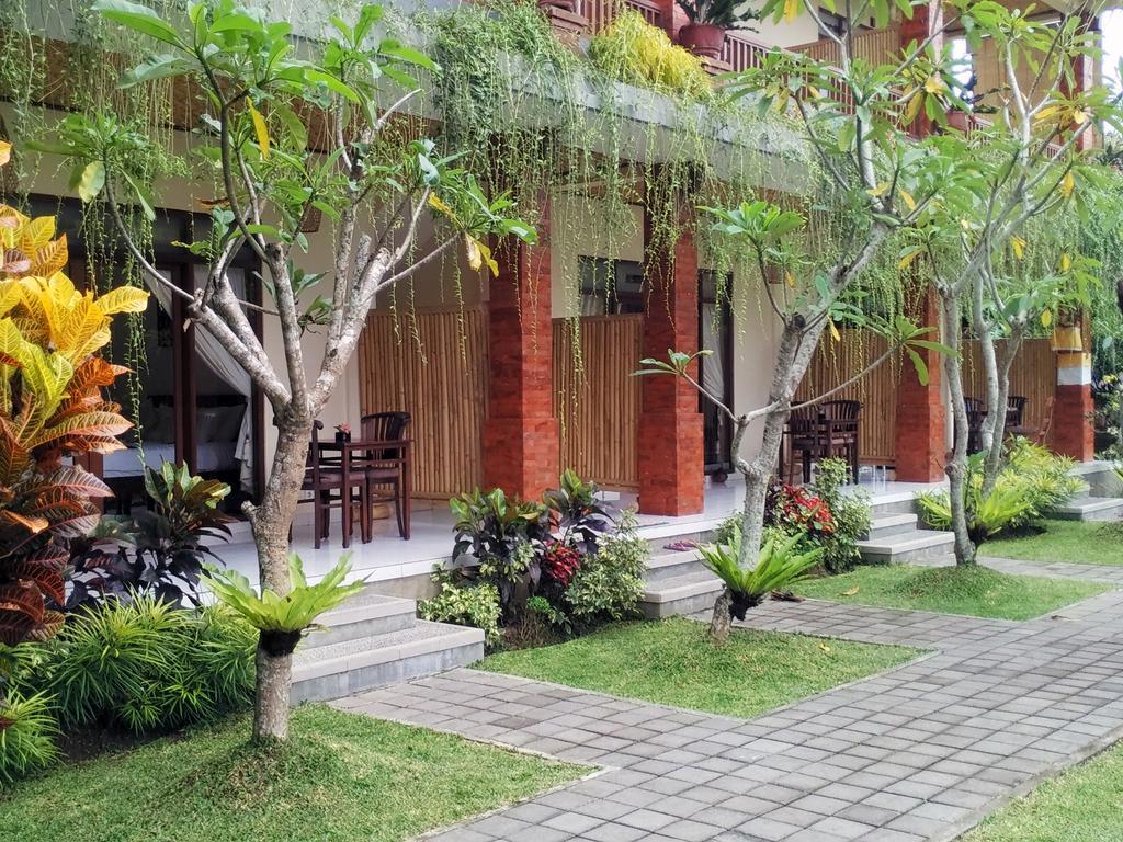 Nyoman Sandi Guest House Ubud Buitenkant foto