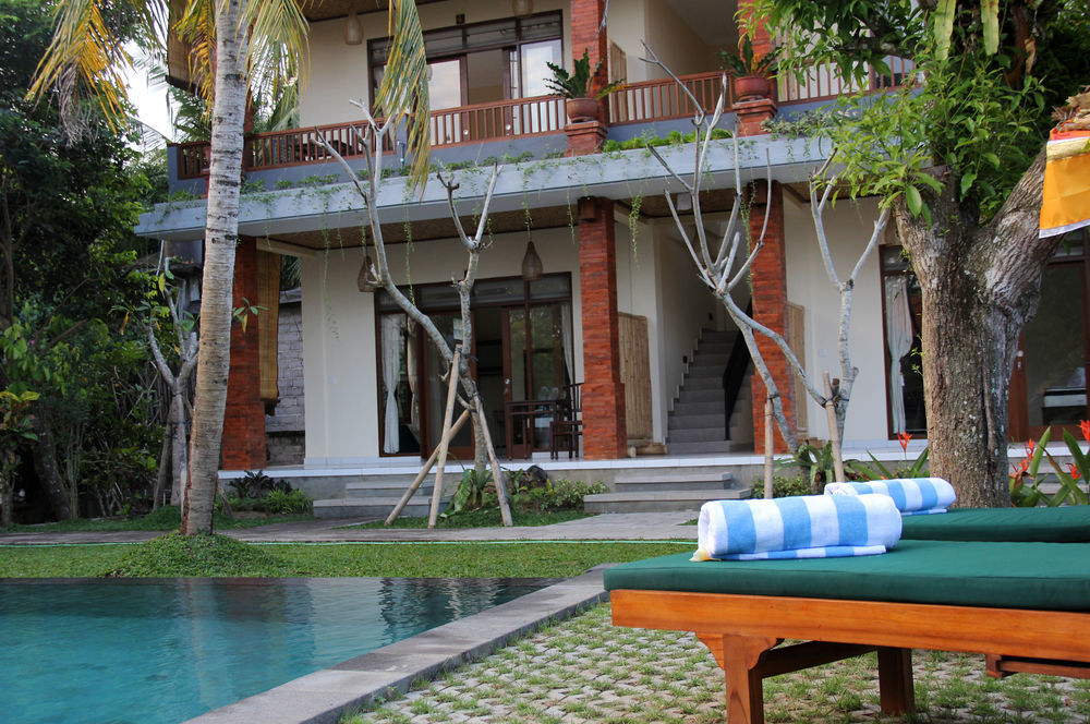 Nyoman Sandi Guest House Ubud Buitenkant foto