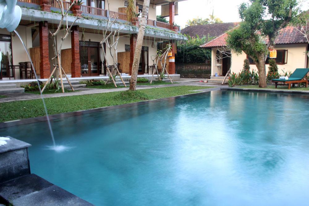 Nyoman Sandi Guest House Ubud Buitenkant foto