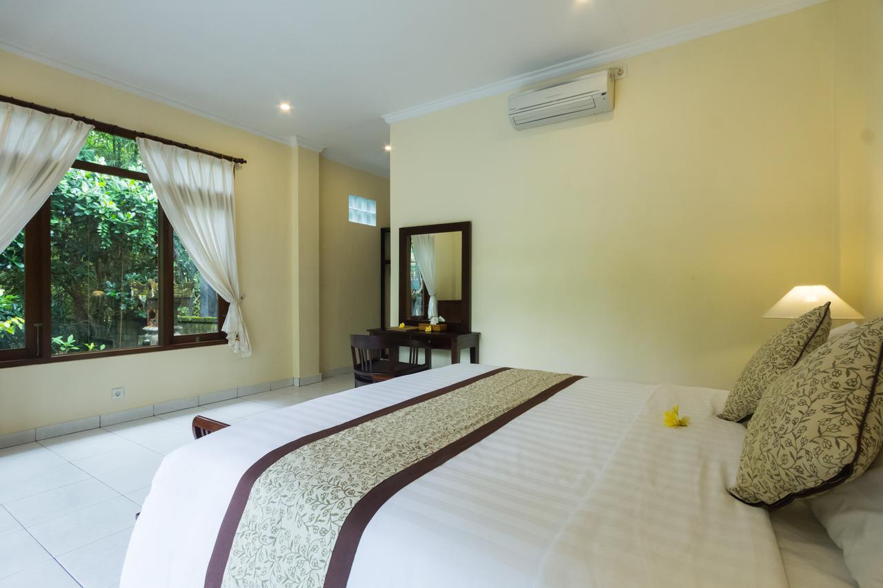 Nyoman Sandi Guest House Ubud Buitenkant foto