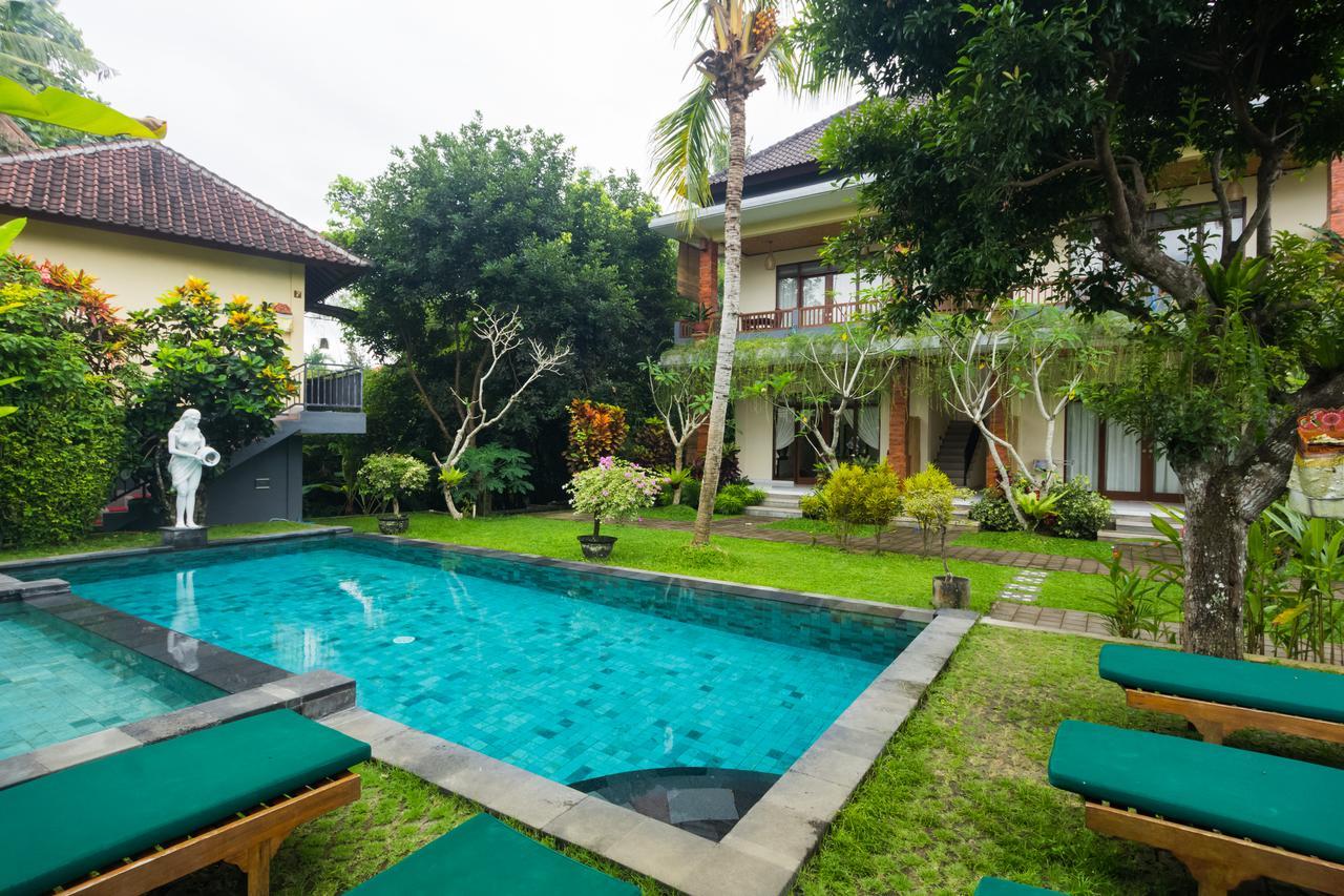 Nyoman Sandi Guest House Ubud Buitenkant foto