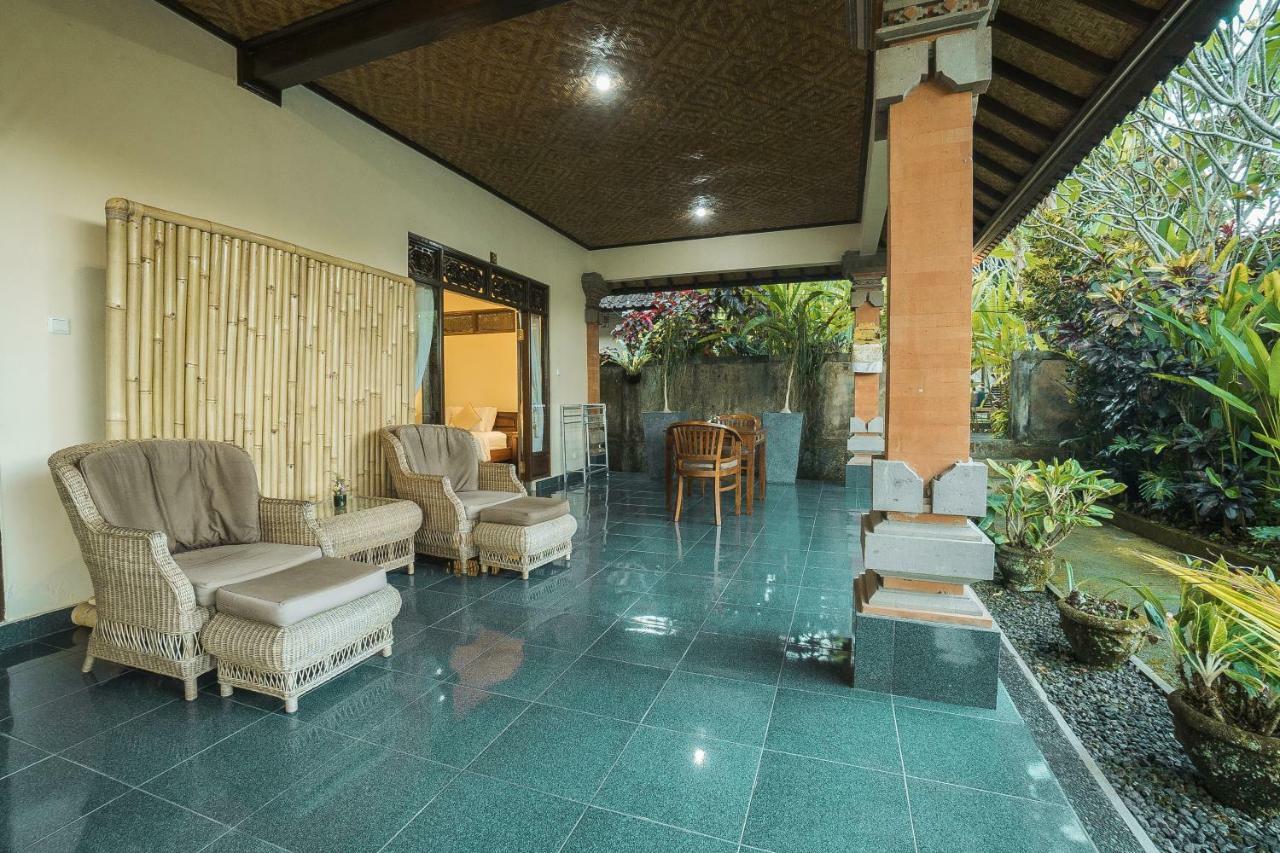 Nyoman Sandi Guest House Ubud Buitenkant foto