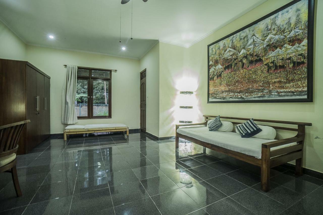 Nyoman Sandi Guest House Ubud Buitenkant foto
